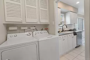 7 Merrimac Ct, Coram, NY 11727 - Photo 15