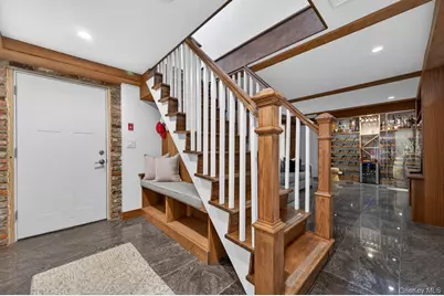 16 Warwick Place, Port Washington, NY 11050 - Photo 21