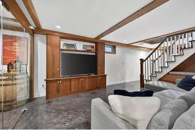 16 Warwick Place, Port Washington, NY 11050 - Photo 27