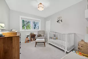 16 Warwick Pl, Port Washington, NY 11050 - Photo 19