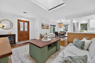 16 Warwick Pl, Port Washington, NY 11050 - Photo 9