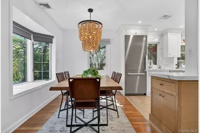16 Warwick Place, Port Washington, NY 11050 - Photo 11
