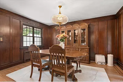 84 Allenwood Road, Great Neck, NY 11023 - Photo 7