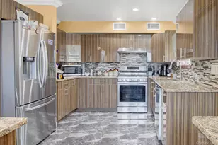 296 Burkhard Ave, Mineola, NY 11501 - Photo 13