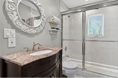 4 Cropley Court, Melville, NY 11747 - Photo 23