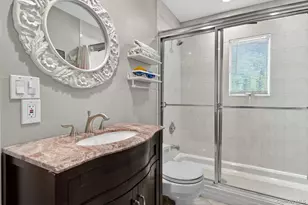 4 Cropley Ct, Melville, NY 11747 - Photo 23
