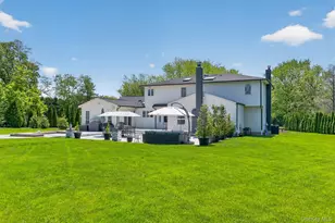 4 Cropley Ct, Melville, NY 11747 - Photo 37