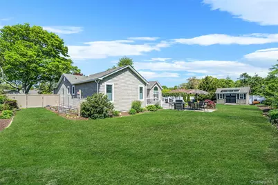15 Evergreen Lane, Patchogue, NY 11772 - Photo 37