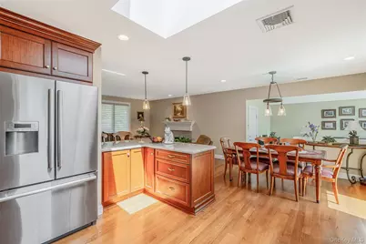 15 Evergreen Lane, Patchogue, NY 11772 - Photo 9