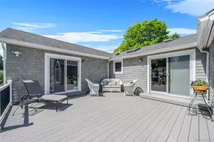 15 Evergreen Ln, Patchogue, NY 11772 - Photo 31