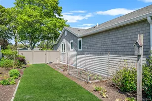 15 Evergreen Ln, Patchogue, NY 11772 - Photo 39