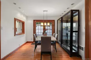 187 Commonwealth Ave, Massapequa, NY 11758 - Photo 9