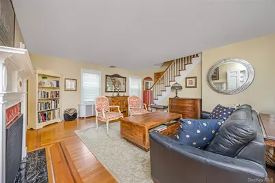 215 Melville Road, Farmingdale, NY 11735 - Photo 3