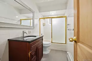 455 Nassau Ave, Freeport, NY 11520 - Photo 19