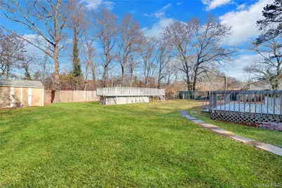 57 Middle Island Road, Medford, NY 11763 - Photo 19