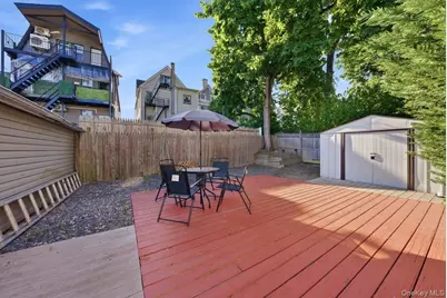47 Glover Avenue, Yonkers, NY 10704 - Photo 33