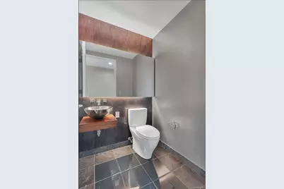 247 W 46th Street #3204, New York, NY 10036 - Photo 9
