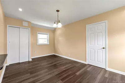 40 6th Avenue, New Hyde Park, NY 11040 - Photo 9