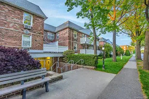 40 Daley Pl, Lynbrook, NY 11563 - Photo 3