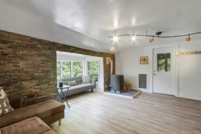 6 Woods Road, Rhinebeck, NY 12572 - Photo 9