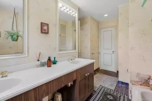 181 Finmor Dr, White Plains, NY 10607 - Photo 19