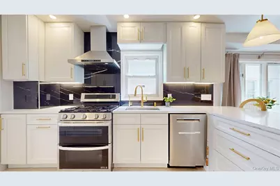 91-48 71st Avenue, Forest Hills, NY 11375 - Photo 7