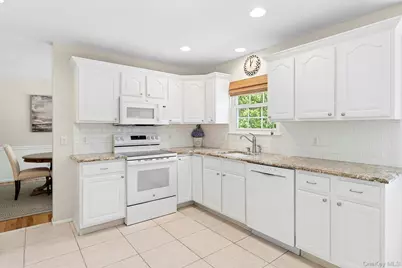 15 Rosebriar Lane, East Quogue, NY 11942 - Photo 5