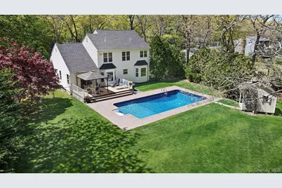 15 Rosebriar Lane, East Quogue, NY 11942 - Photo 17