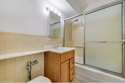 39-65 52 St. #2H, Woodside, NY 11377 - Photo 7
