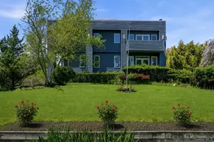 36 Roosevelt Blvd, Patchogue, NY 11772 - Photo 3