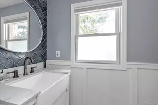 26 Latimer Ct, Rockville Centre, NY 11570 - Photo 11