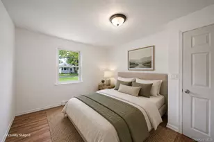 113 Huguenot Dr, Mastic Beach, NY 11951 - Photo 17