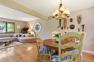 61 Hofstra Dr, Smithtown, NY 11787 - Photo 7