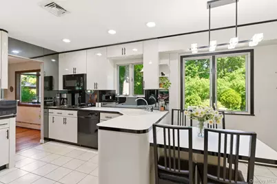 61 Hofstra Drive, Smithtown, NY 11787 - Photo 9