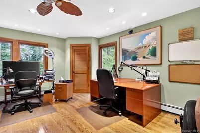 12 Avon Lane, East Hills, NY 11577 - Photo 23