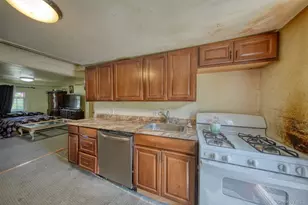 37 Monhagen Ave, Middletown, NY 10940 - Photo 13