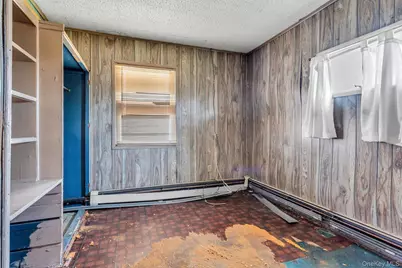 6 Shotgun Lane, Levittown, NY 11756 - Photo 13