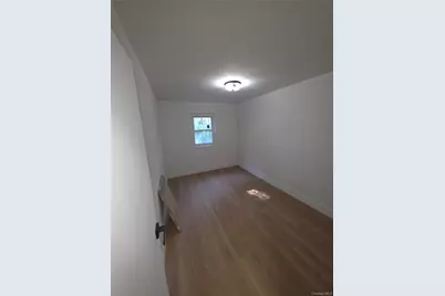 3766 Bronxwood Avenue #Ground Floor, Bronx, NY 10469 - Photo 7