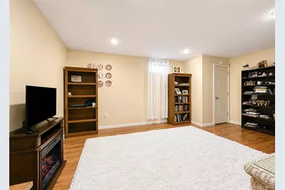 12 Laurel Lane, Holtsville, NY 11742 - Photo 23