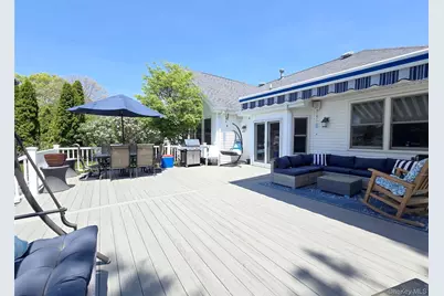 12 Laurel Lane, Holtsville, NY 11742 - Photo 27