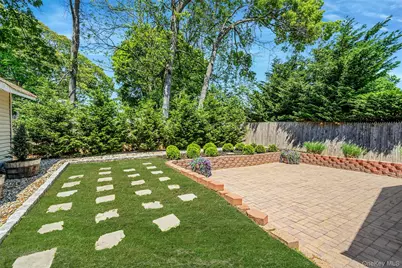 21 Forest Street, Ronkonkoma, NY 11779 - Photo 29