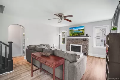 28 Ziegler Avenue, Poughkeepsie, NY 12603 - Photo 9