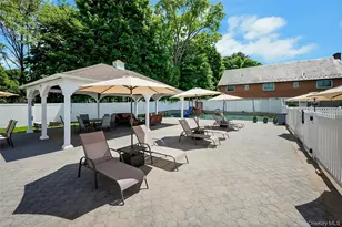 10 Pleasant Ridge Rd, Valhalla, NY 10595 - Photo 33