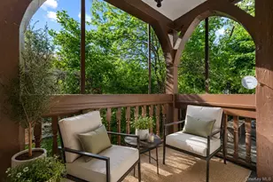 2 Rutland Rd, Great Neck, NY 11020 - Photo 35