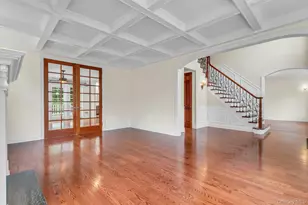 11 Plandome Dr, Manhasset, NY 11030 - Photo 7