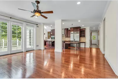 11 Plandome Drive, Manhasset, NY 11030 - Photo 17
