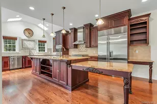 11 Plandome Dr, Manhasset, NY 11030 - Photo 13