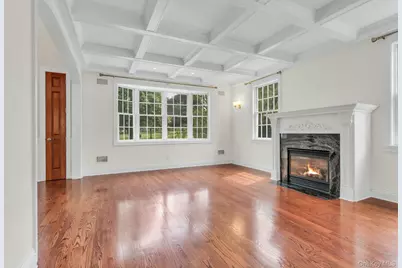 11 Plandome Drive, Manhasset, NY 11030 - Photo 9