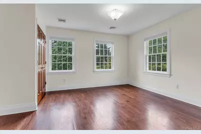 11 Plandome Drive, Manhasset, NY 11030 - Photo 31