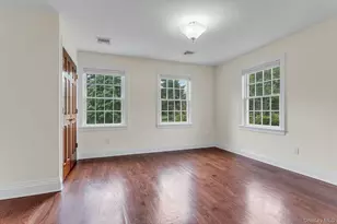 11 Plandome Dr, Manhasset, NY 11030 - Photo 31